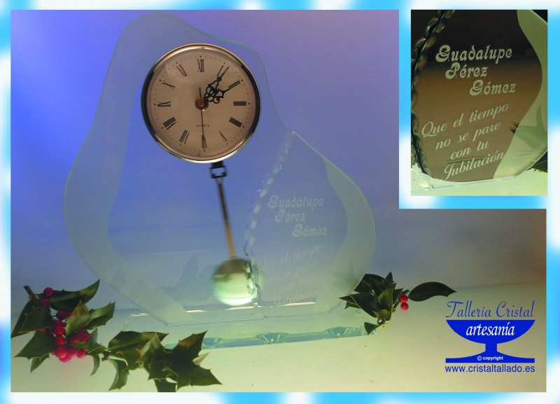 reloj de cristal grabado