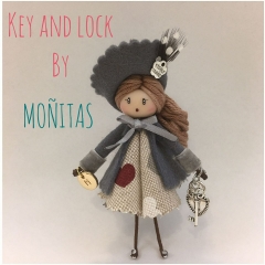 Broche muneca key and lock