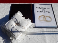 Foto 3 complementos para novia en Cantabria - Maestros Oficiantes de Ceremonias