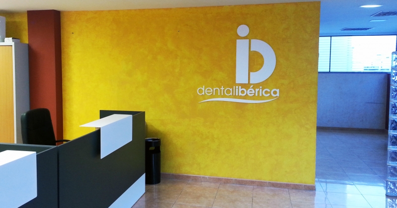 Depósito Dental Ibérica recepción.