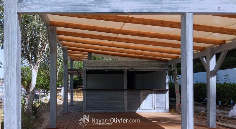 Chiringuito desmontable estilo vintage con terraza cubierta. https://goo.gl/Ugf7lb