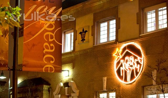 The SLU - Madrid campus celebrates the holiday season by decorating Padre Arrupe Hall.