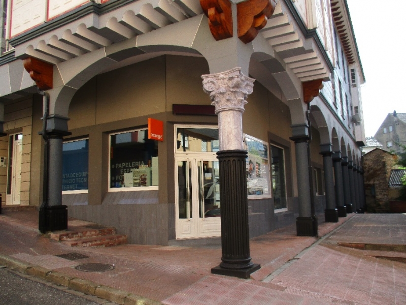 Fachada de Centro Infomtico Delsil de su tienda de Villablino