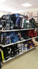 Gran surtido de mochilas y articulos de regalo