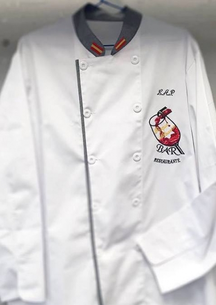 Bordado chaqueta chef