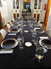 Comedor de la casona de castilnovo, hotel rural dirigido a publico gay