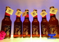 Cervezas grabadas para bodas