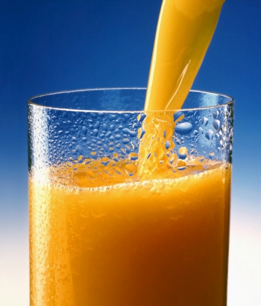 Naranjas de zumo recién exprimidas