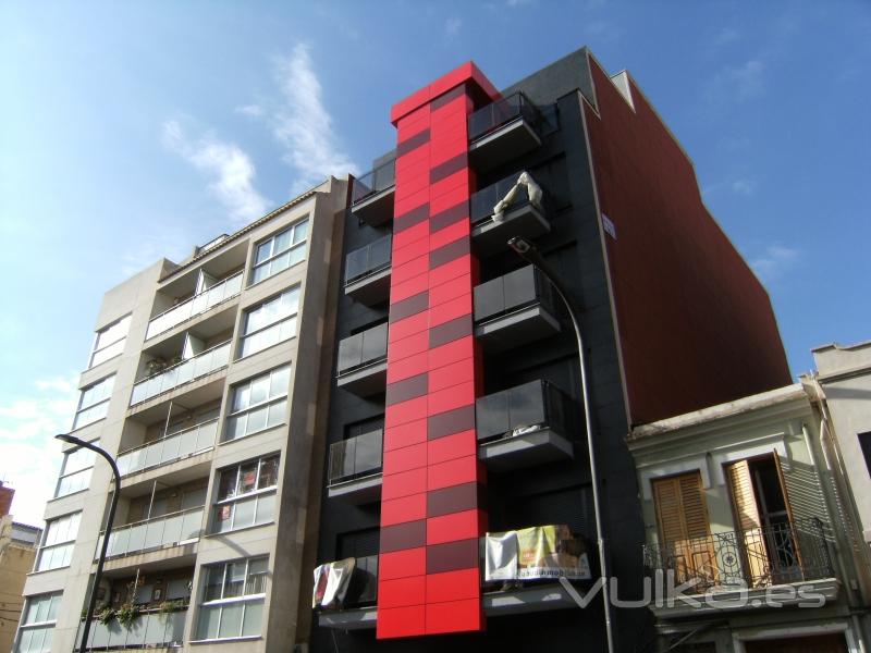 Fachada ventilada con composite en Valencia