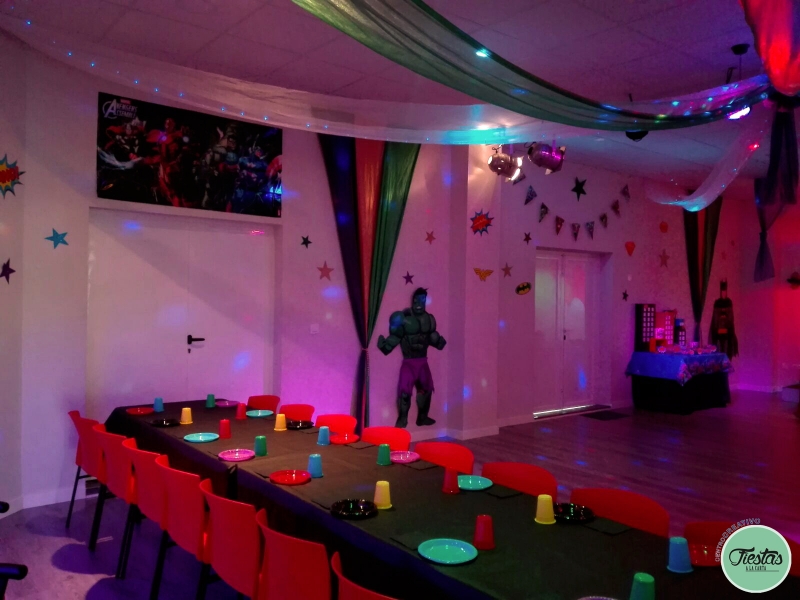 Fiesta infantil privada temtica superhroes