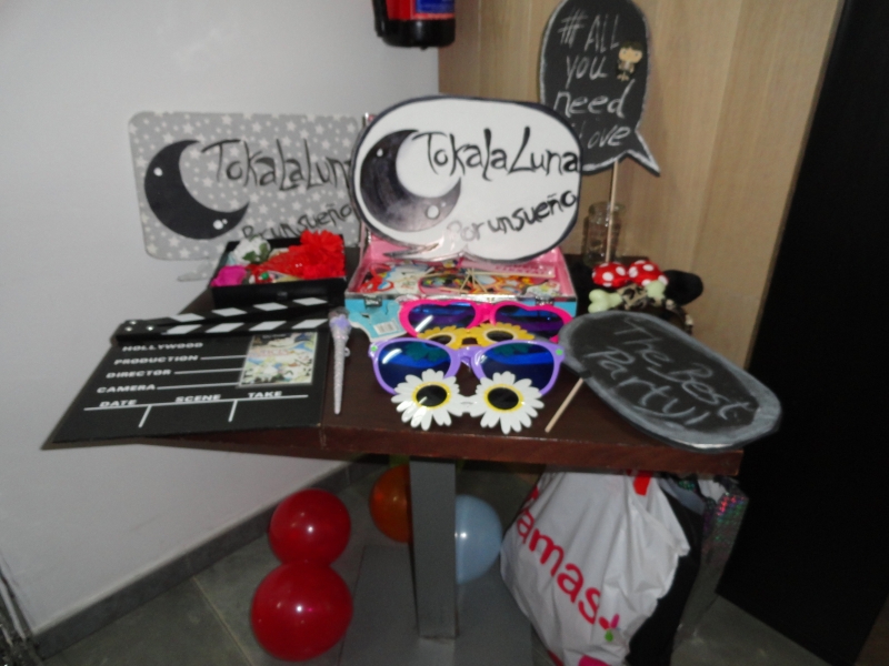 TOKA LA LUNA Y FIESTA DEL DIVORCIO. QUIERES CELEBRAR TU DIVORCIO NOSOTRAS TE LO ORGANIZAMOS
