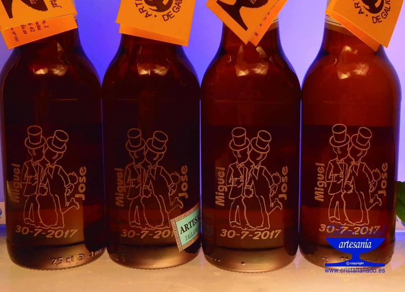 personalizar cervezas en facebook.