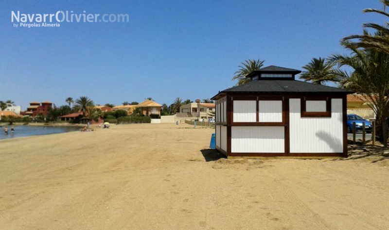 Chiringuito de madera de 20 m2 a 4 aguas para playas