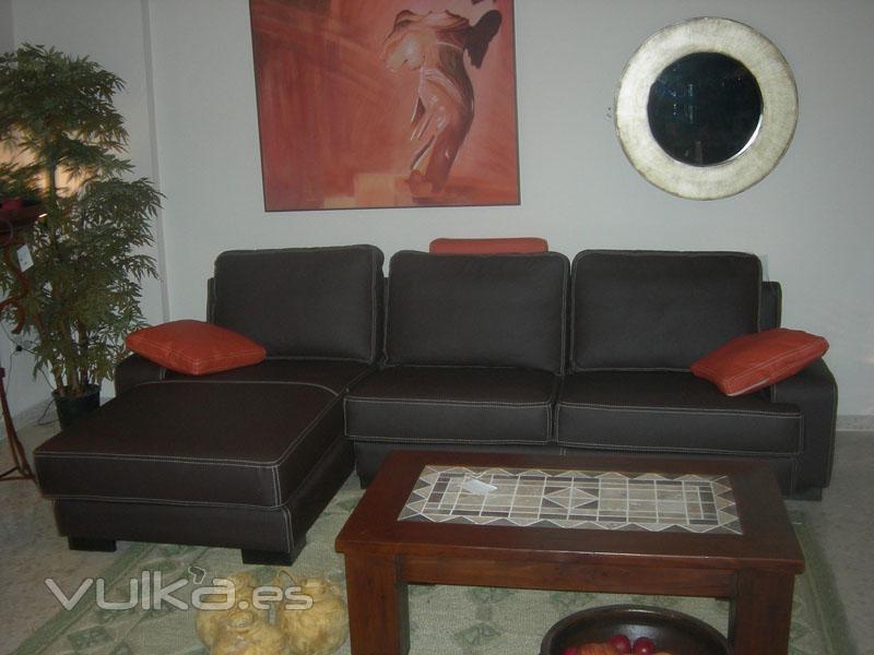 Sofa piel chocolate publicado en la seccin Outlet de Mueblesdevalencia.com