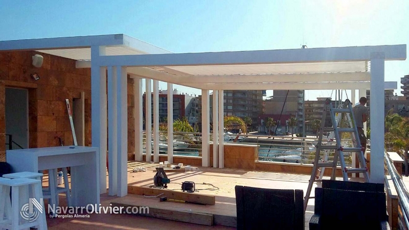 Pergola de diseo en madera para terraza