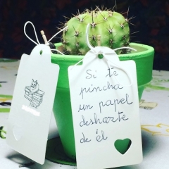 Si te pincha un papel deshazte de el