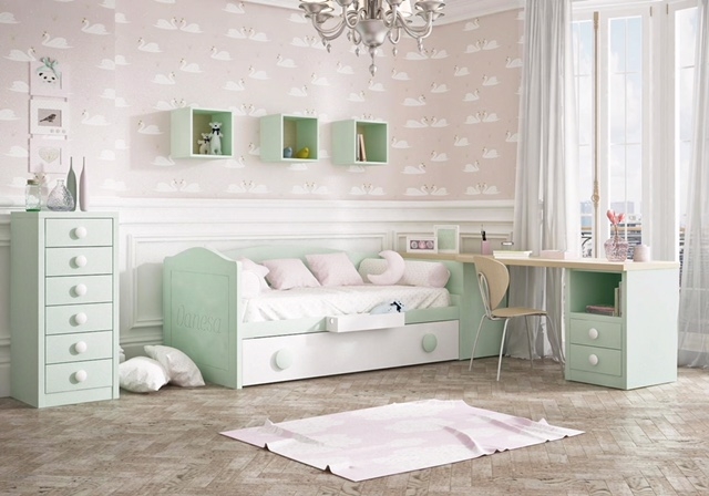 Dormitorio con cama nido estilo romántico lacado en Blanco Agua Roble.