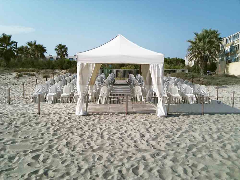 Foto: Carpa plegable Qualytent, 3x3 para boda en la playa