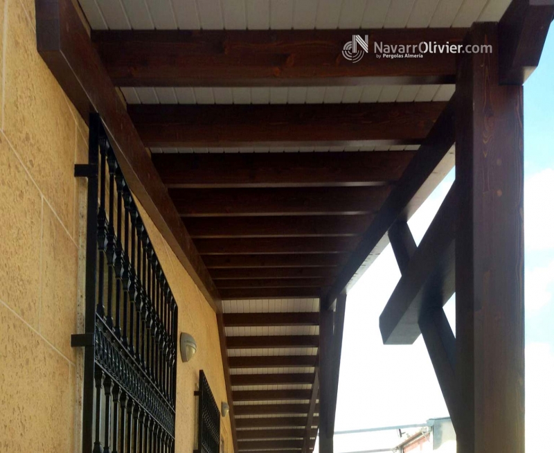 pergolas y porches en madera tratada para exterior