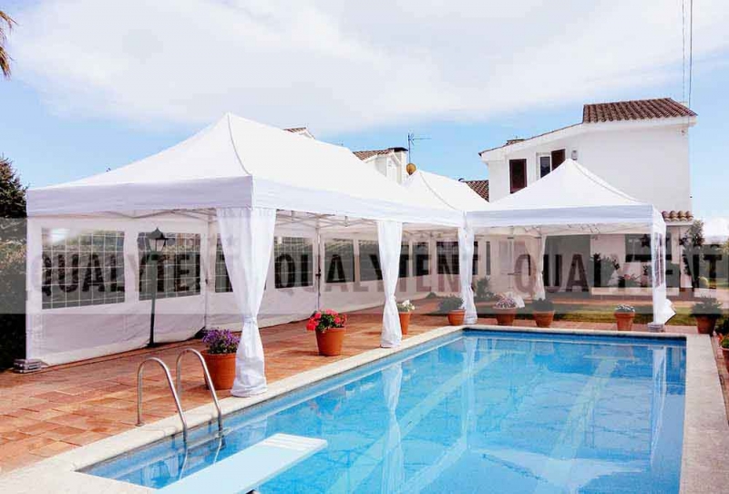 Carpas plegables Qualytent, color blanco para picina