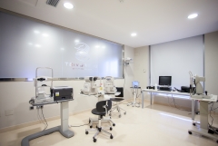 sala de optometría Oftalvist IMED Benidorm
