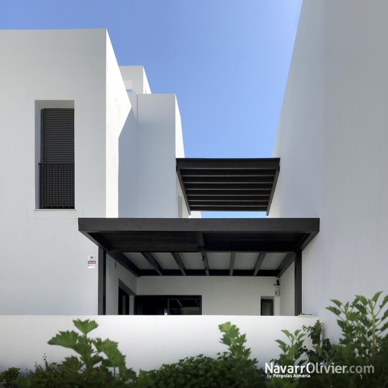 Prgolas y porches minimalistas en madera para exterior 