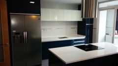Cocina-isla-encimera-piedra-madrid