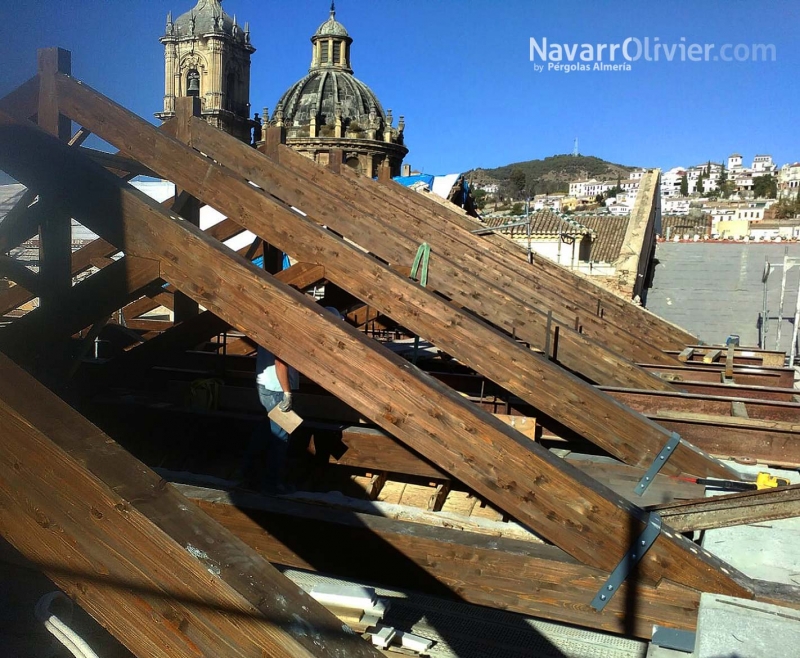 Reconstrucción de cubierta de madera en Granada