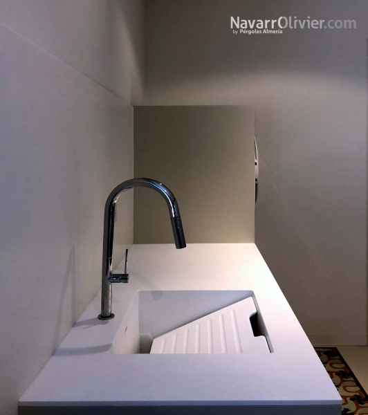 Construccin e instalacin de encimera en Krion solid surface de Porcelanosa