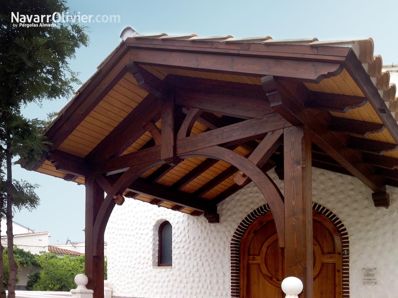 Porche de madera carpintera tradicional en Cuevas del Almanzora, Almera