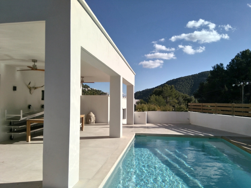 Obra reforma casa con piscina