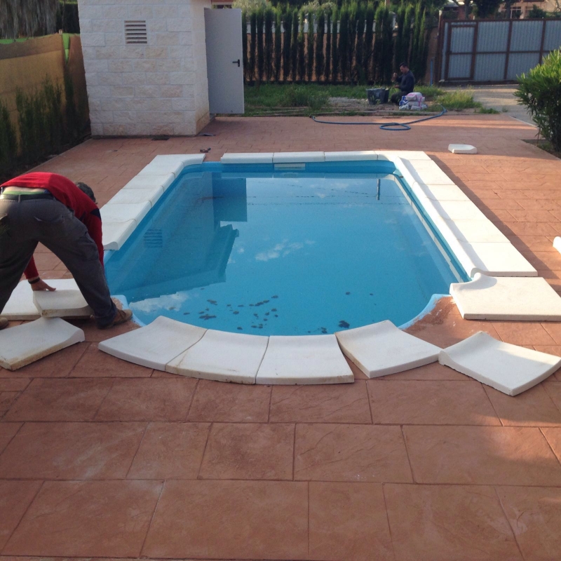 Instalacin y construccin de pisicnas, Piscinas Lion