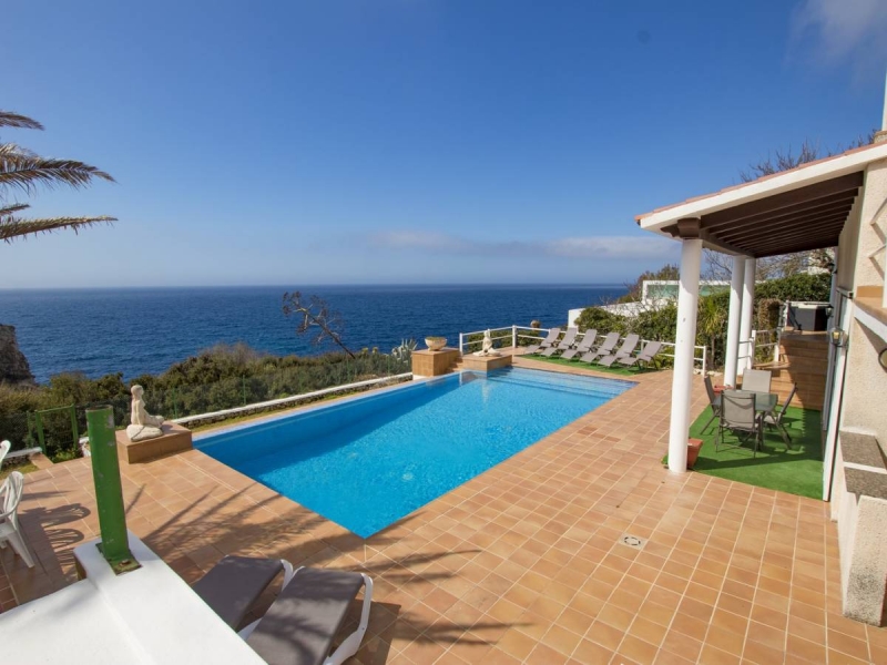 Fronrline Villa for sale in Menorca