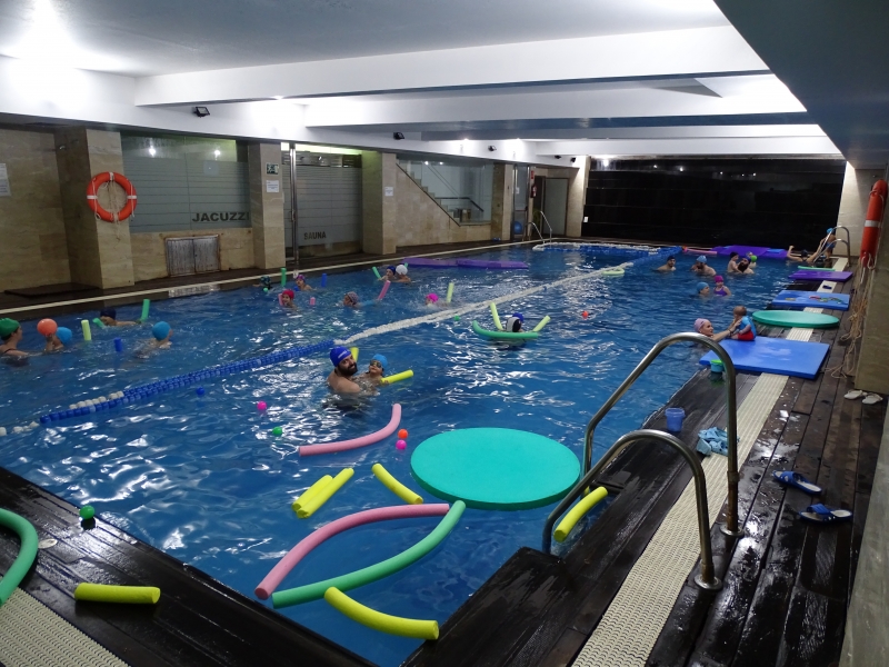 Cursos de natación infantil en Top Health San Miguel