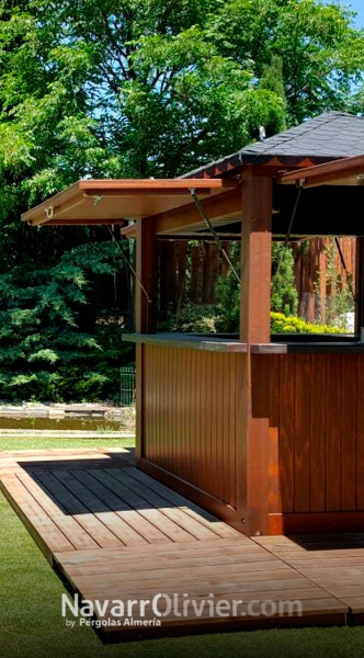 Kiosco de madera para jardan