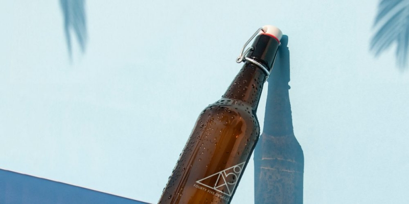 Diseño de botellín de cerveza artesanal para take away