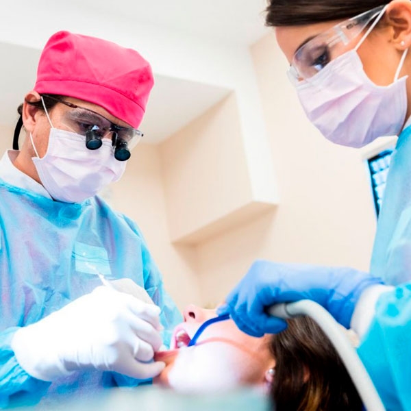 Dentias en Alcorcn. Clinica Dental CEM Valderas