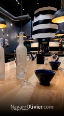 Montaje y decoracion de restaurante en madera