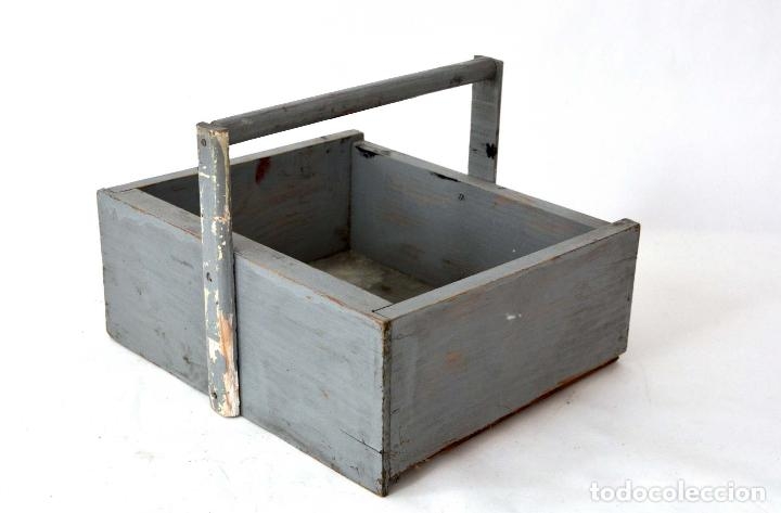 caja cesto gris mod:boss