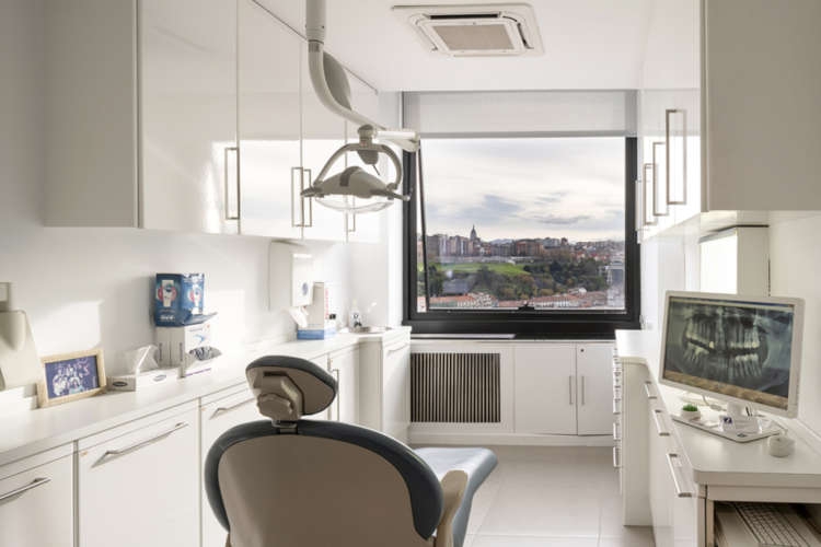 Zabalegui periodoncista Bilbao