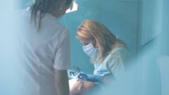 Dra sonsoles perez tamajon con un paciente
