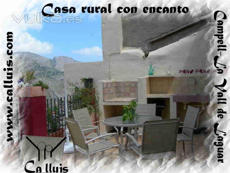 Terraza barbacoa casa rural Ca lluis