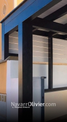 Pergola minimalista en madera laminada