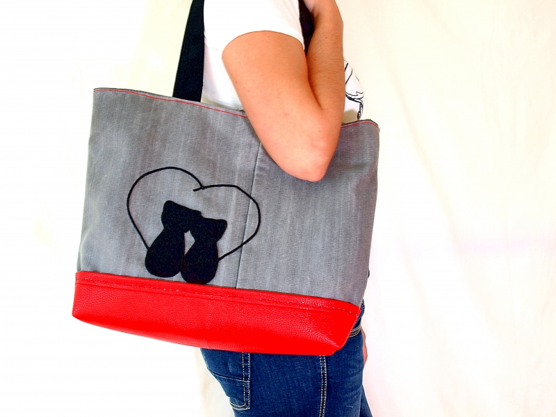 Bolso tote artesanal con denim reciclado