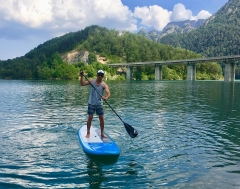 Paddle surf
