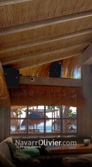Interior de chiringuito construido en madera torre del mar, malaga