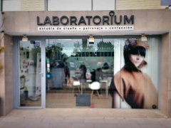 Rotulos en sevilla, rotulos corporeos, rotulacion de vinilo de impresion y acido