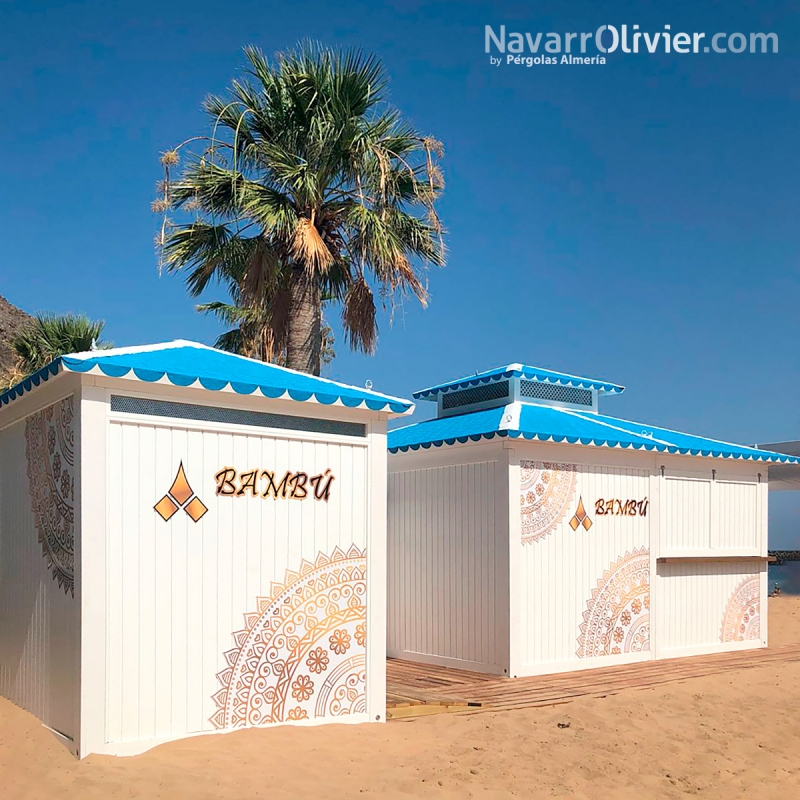 Construccin modular de chiringuito y aseos instalados en Las Teresitas, Tenerife.