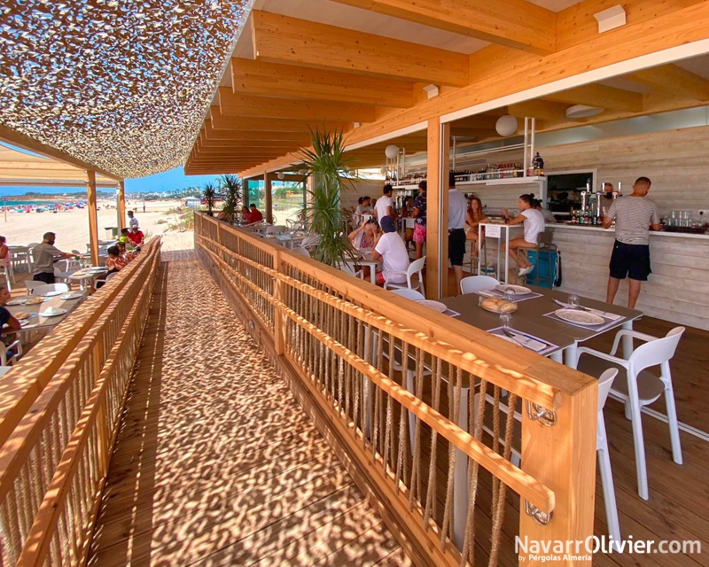 Chiringuito de madera para exterior de 150 m2 en Chiclana de la Frontera