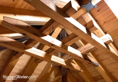 Detalle estructura de madera recuperacion de patrimonio, jaen